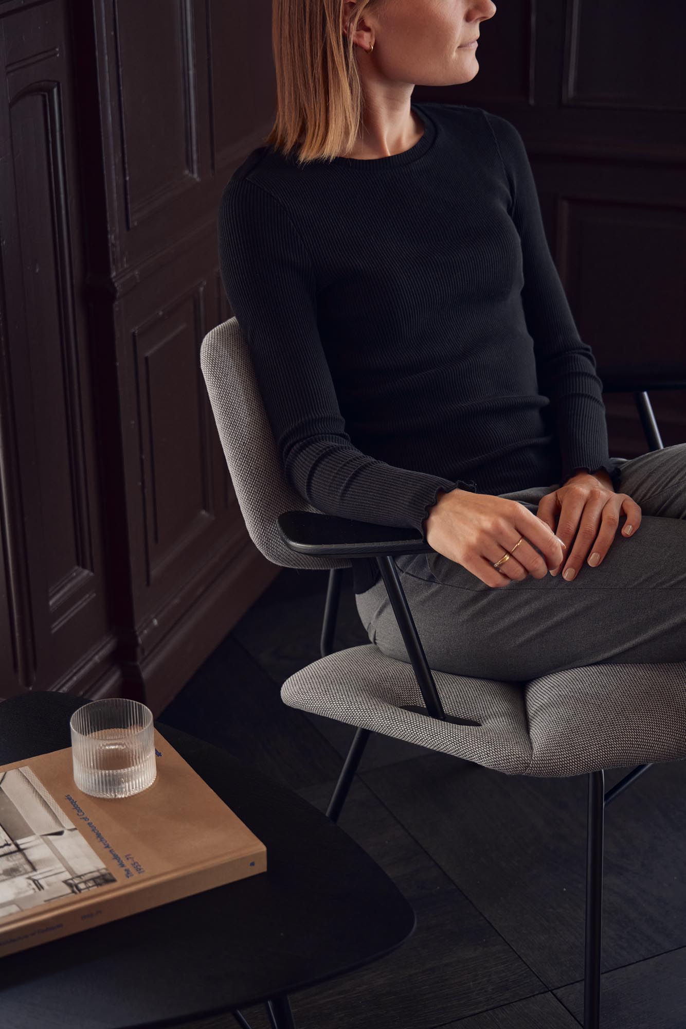 vermund vl1100 vl1310 lounge chair table classic black frame rewool textile 2