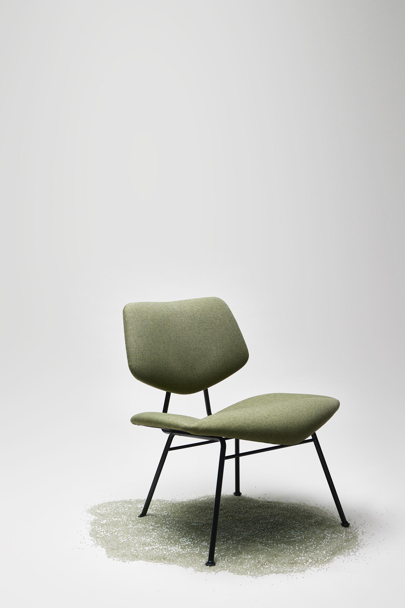 vermund vl135 lounge chair vision black frame green converted melange textile 3