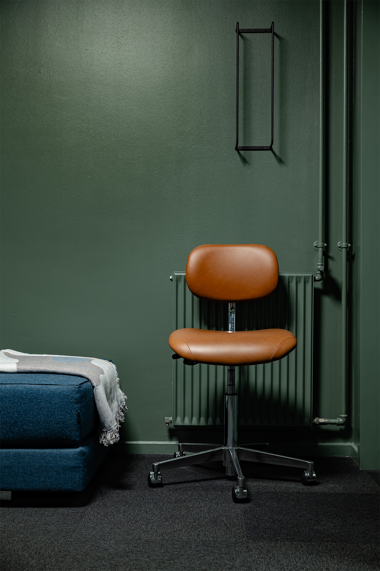 vermund musikhusetesbjerg vl66 cognac leather chrome frame 13