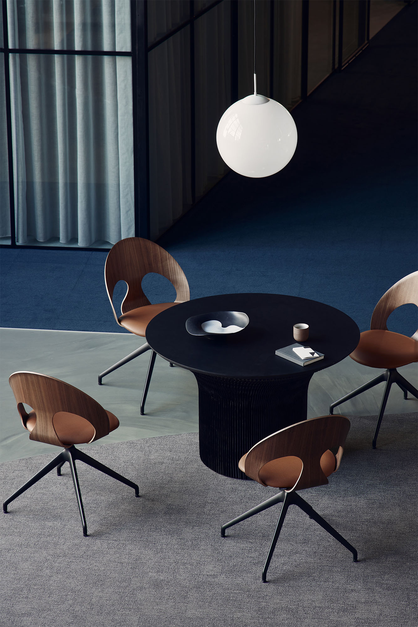 vermund-vl111-conference-chair-vision-black-and-walnut-frame-garda-cognac-seat-1