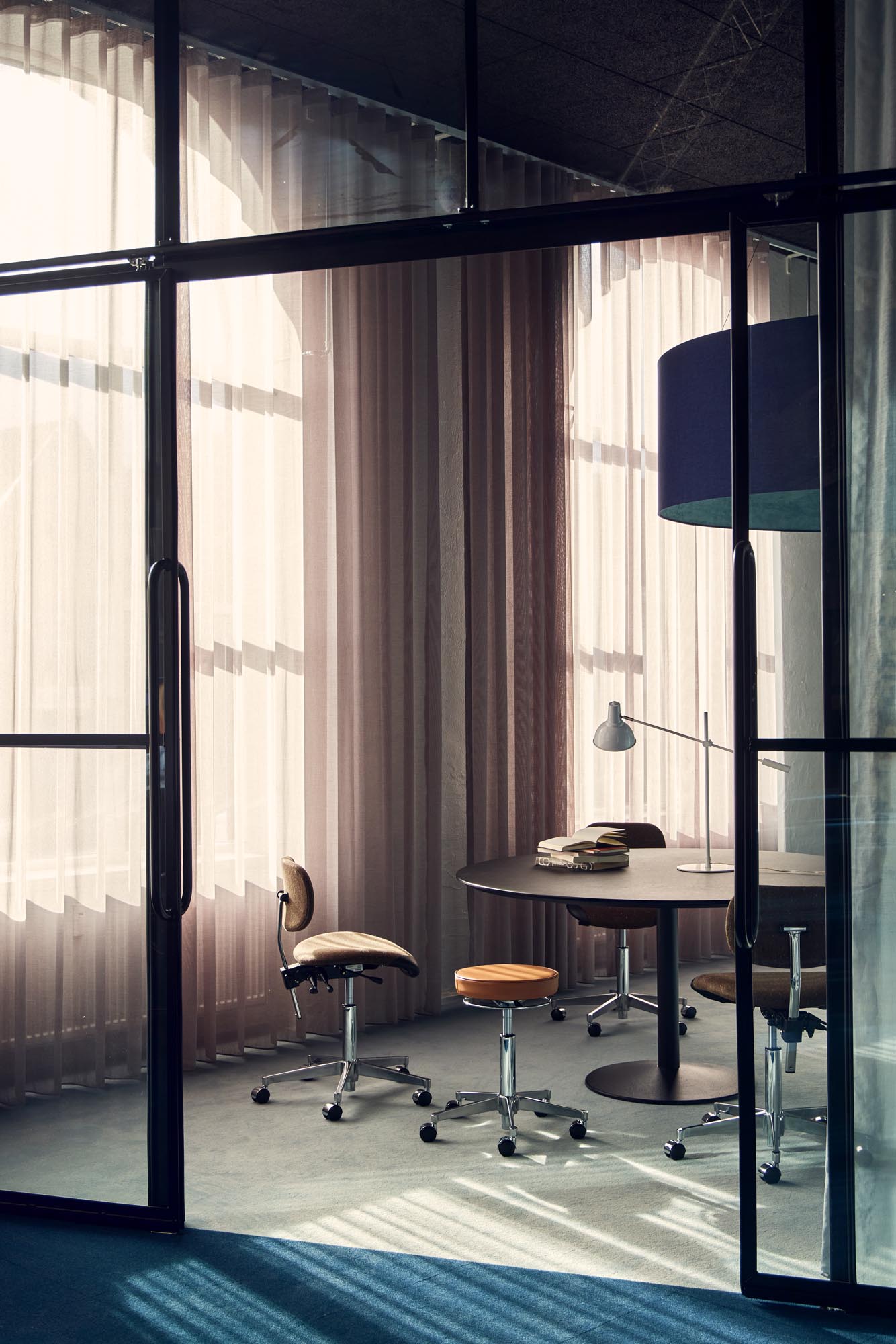 vermund-vl66-vl67-office-chair-stool-classic-chrome-frame-dotty-aubergine-green-textile-ultra-brandy-leather-2